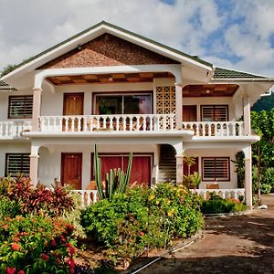 Villa De Roses